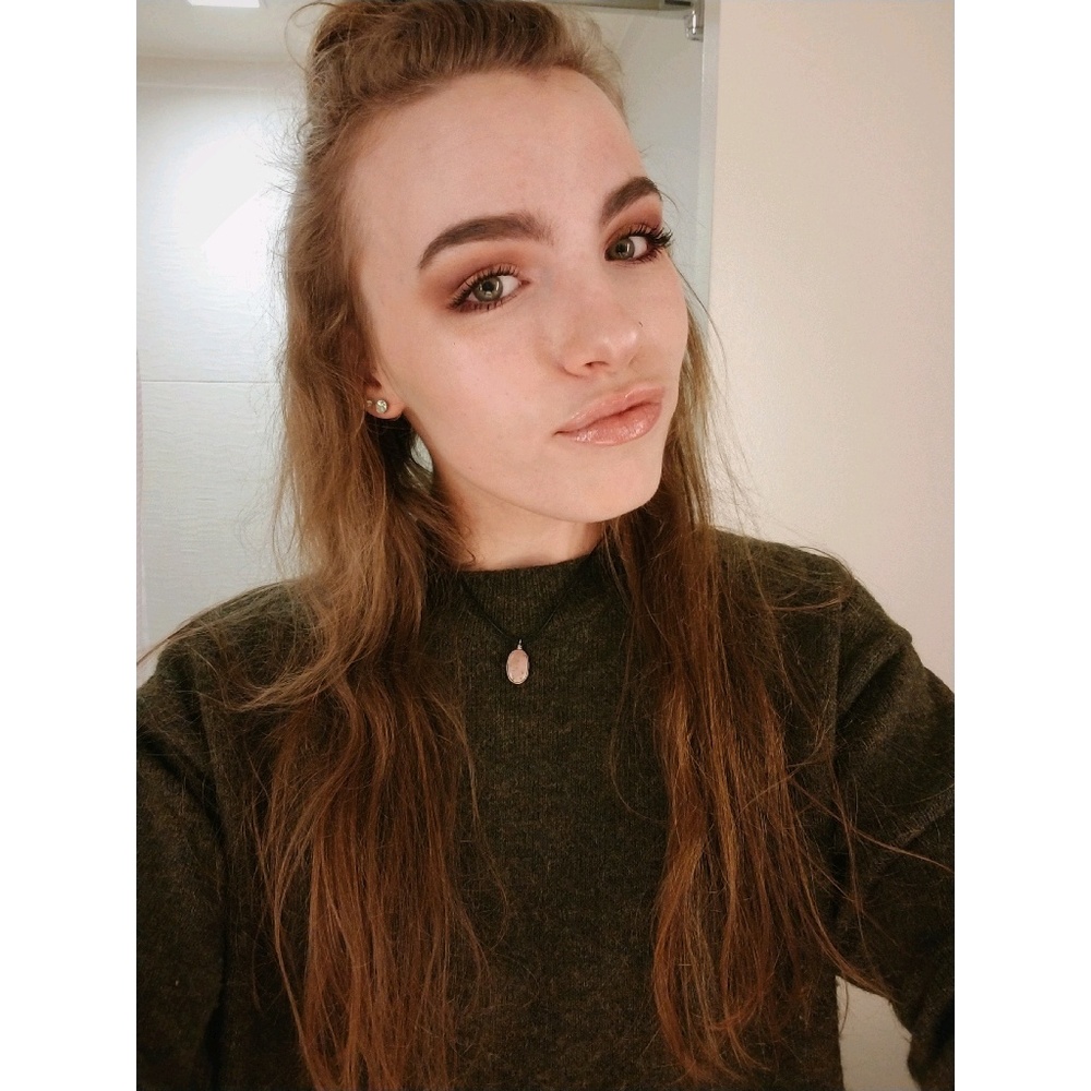 Meet your Posher, Micki